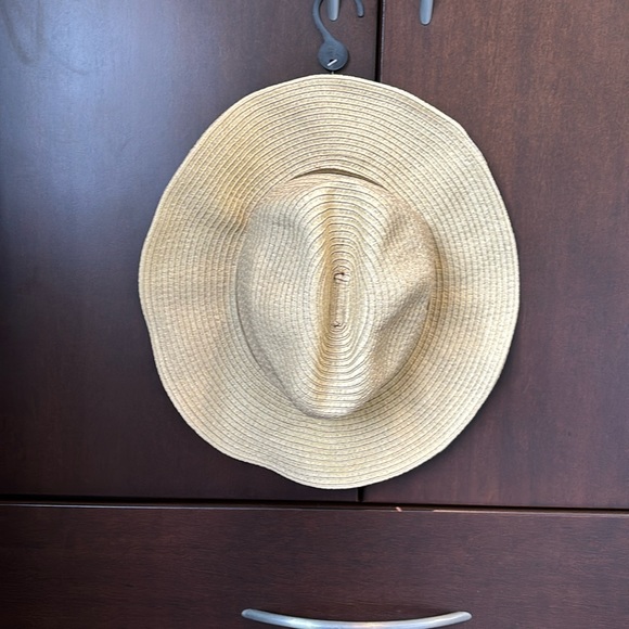 Brand new Seafolly straw sunhat. - Picture 5 of 13